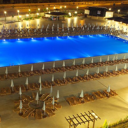 Eftalia Aqua Resort โคนัคคลึ ภายนอก รูปภาพ