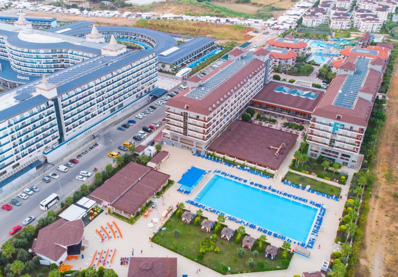 Eftalia Aqua Resort โคนัคคลึ ภายนอก รูปภาพ