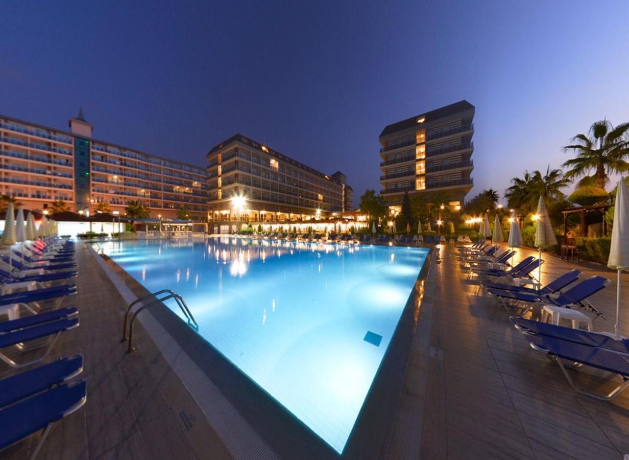 Eftalia Aqua Resort โคนัคคลึ ภายนอก รูปภาพ
