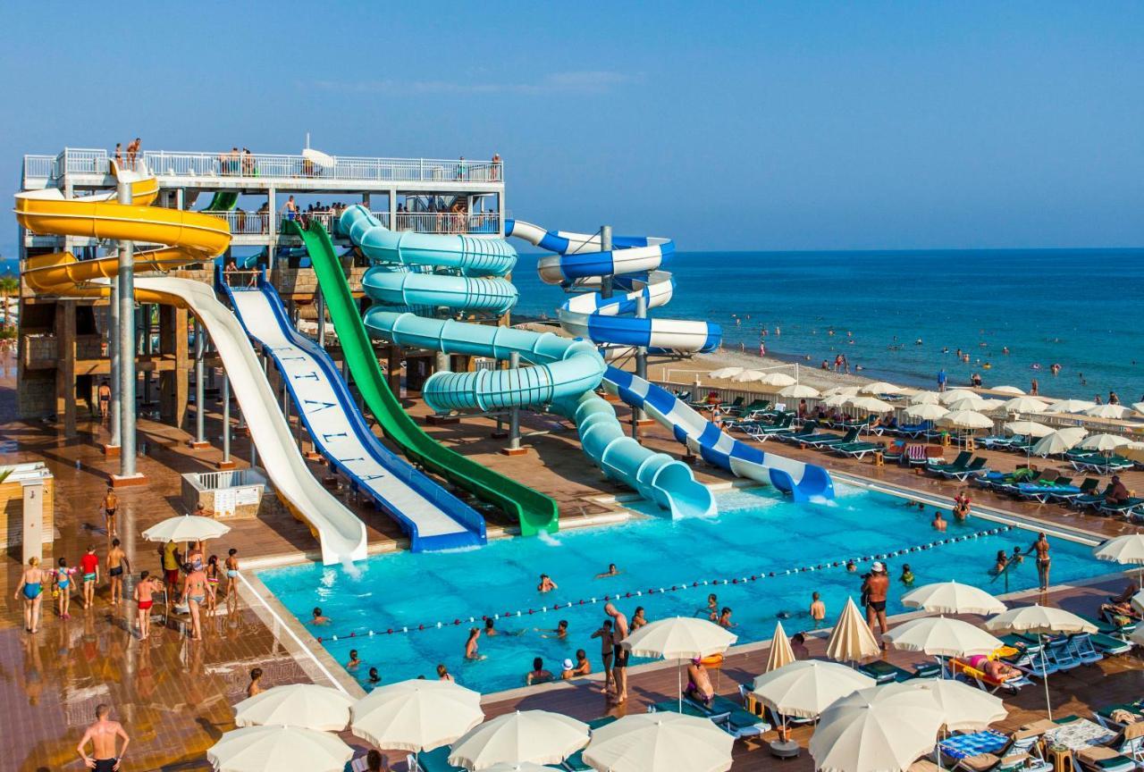 Eftalia Aqua Resort โคนัคคลึ ภายนอก รูปภาพ