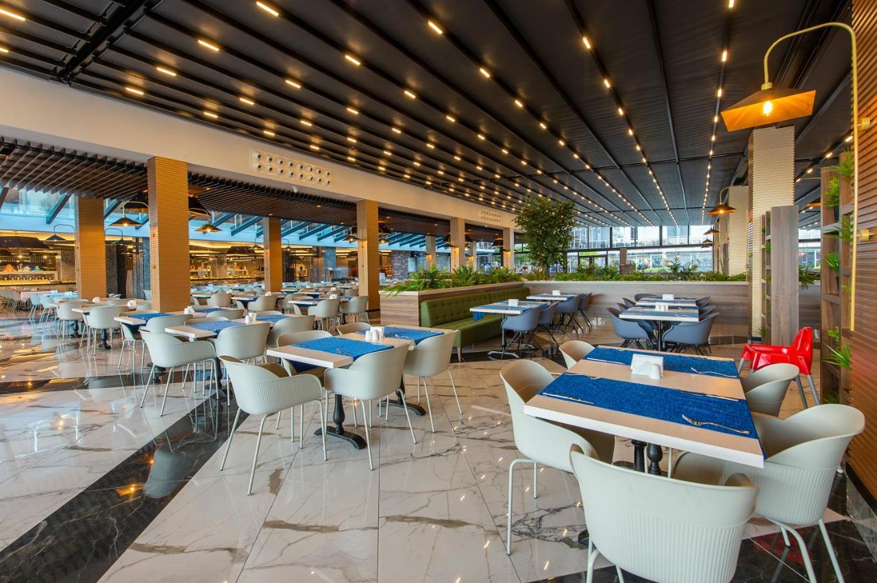 Eftalia Aqua Resort โคนัคคลึ ภายนอก รูปภาพ