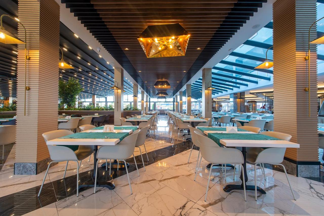 Eftalia Aqua Resort โคนัคคลึ ภายนอก รูปภาพ