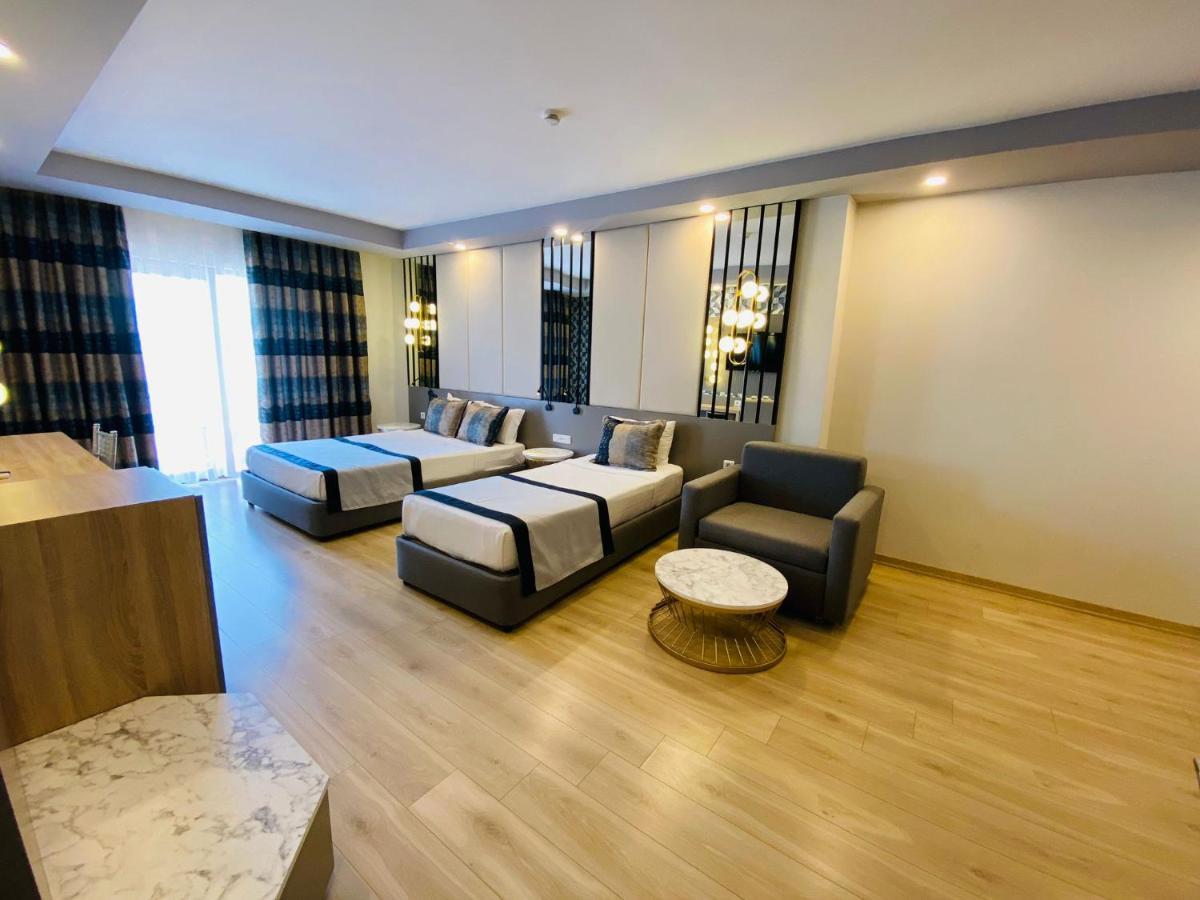 Eftalia Aqua Resort โคนัคคลึ ภายนอก รูปภาพ