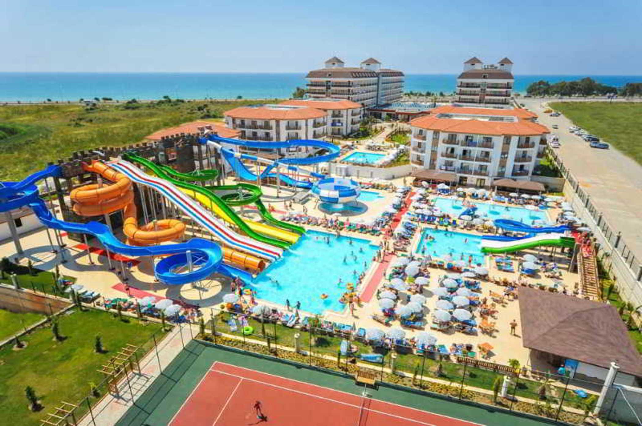 Eftalia Aqua Resort โคนัคคลึ ภายนอก รูปภาพ