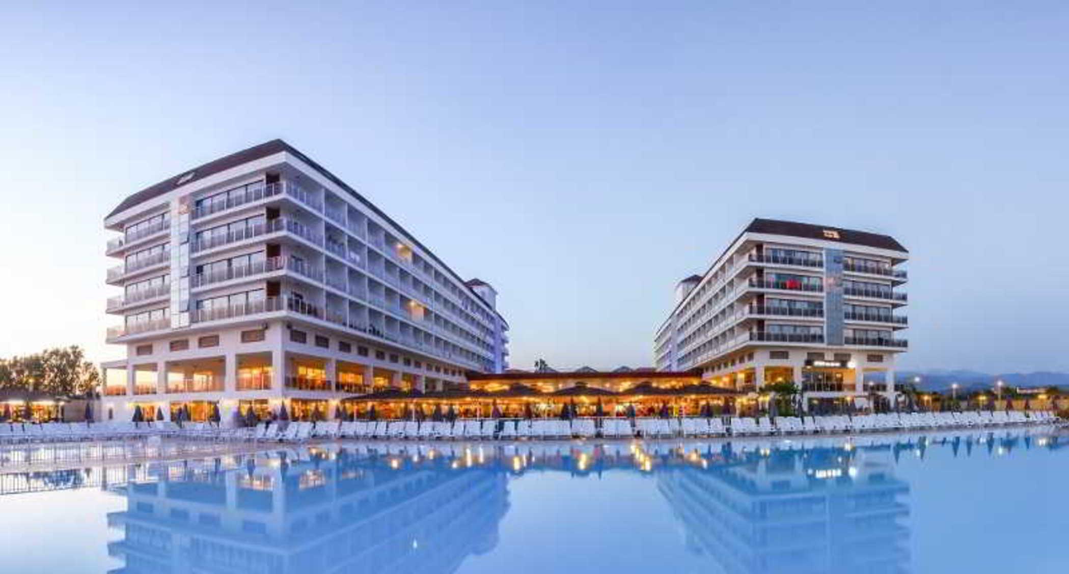 Eftalia Aqua Resort โคนัคคลึ ภายนอก รูปภาพ